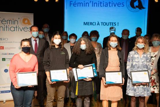 remise-des-prix-de-la-18e-edition-du-concours-femininitiativ_4962650.jpeg